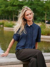 Indlæs billede til gallerivisning NEO NOIR Lotte C Poplin Shirt Navy
