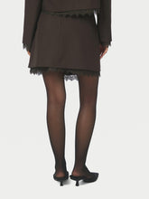 Indlæs billede til gallerivisning NEO NOIR Brigitte Struckture Lace Skirt Dark Brown
