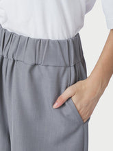 Indlæs billede til gallerivisning NEO NOIR Janel Structure Pant Grey Melange
