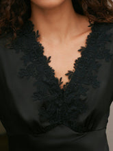 Indlæs billede til gallerivisning NEO NOIR Clarita Drapy Sateen Dress Sort
