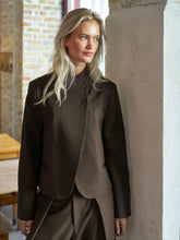 Indlæs billede til gallerivisning NEO NOIR Tiria Structure Blazer Dark Brown
