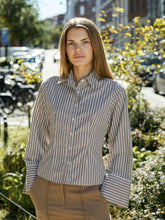 Indlæs billede til gallerivisning NEO NOIR Rosa Double Stripe Shirt Dusty Brown
