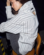 Indlæs billede til gallerivisning HAUTE L'AMITIE Crystal Heart Stripe Shirt White
