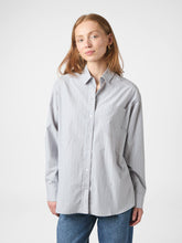 Indlæs billede til gallerivisning NEO NOIR Dalma Stone Shirt Light Grey
