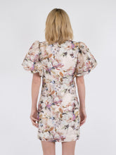 Indlæs billede til gallerivisning NEO NOIR Sika Brocade Print Dress Creme
