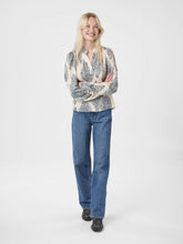 Indlæs billede til gallerivisning NEO NOIR Rosslyn Paisley Drop Blouse Creme
