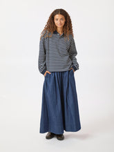 Indlæs billede til gallerivisning NEO NOIR Yara Denim Long Skirt Denim Dark Blue
