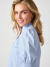 Indlæs billede til gallerivisning NEO NOIR Diana B Stripe Stone Blouse Light Blue
