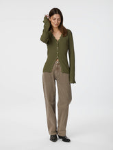 Indlæs billede til gallerivisning NEO NOIR Clara Stitch Knit Olive
