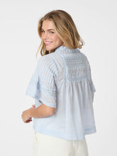 Indlæs billede til gallerivisning NEO NOIR Siama Voile Blouse Light Blue
