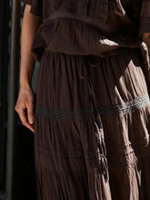 Indlæs billede til gallerivisning NEO NOIR Fippo Voile Skirt Dark Brown
