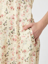 Indlæs billede til gallerivisning NEO NOIR Illana Flower Print Dress Creme
