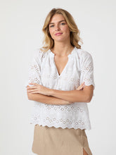 Indlæs billede til gallerivisning NEO NOIR Odet Embroidery Blouse Hvid
