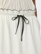 Indlæs billede til gallerivisning NEO NOIR Ariella Crepe Skirt Creme

