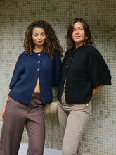Indlæs billede til gallerivisning NEO NOIR Benuta Fluffy Cardigan Sort
