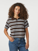 Indlæs billede til gallerivisning NEO NOIR Mulann Polo Blouse Dark Brown
