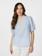Indlæs billede til gallerivisning NEO NOIR Odesa Dot Stripe Blouse Light Blue
