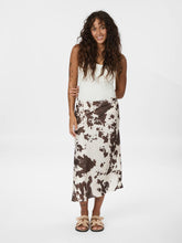 Indlæs billede til gallerivisning NEO NOIR Viso Cow Print Skirt Brown
