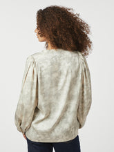Indlæs billede til gallerivisning NEO NOIR Nani Marble Blouse Off White
