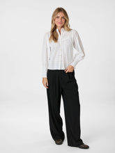 Indlæs billede til gallerivisning NEO NOIR Wenna Ebroidery Blouse White
