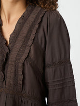 Indlæs billede til gallerivisning NEO NOIR Elfie Blouse Dark Brown
