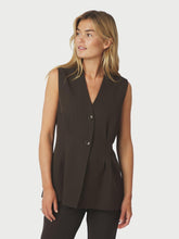 Indlæs billede til gallerivisning NEO NOIR Finna Structure Vest Dark Brown
