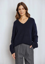 Indlæs billede til gallerivisning BRUUN &amp; STENGADE Lina Reg. Fit Knitwear Navy
