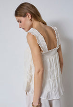 Indlæs billede til gallerivisning CO' COUTURE Jerry Smock Strap Top Off White
