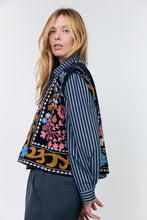 Indlæs billede til gallerivisning LOLLYS LAUNDRY Bin Vest Dark Blue
