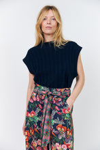 Indlæs billede til gallerivisning LOLLYS LAUNDRY Finn Knit Vest Dark Navy
