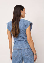 Indlæs billede til gallerivisning CO' COUTURE Anto Denim Pleat Top Light Denim
