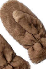 Indlæs billede til gallerivisning CO&#39; COUTURE Isabel Fur Mitten Walnut

