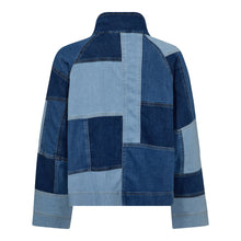 Indlæs billede til gallerivisning CO&#39; COUTURE Patch Denim Box Jacket
