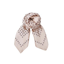 Indlæs billede til gallerivisning BLACK COLOUR Bcmeira Mini Scarf Creme
