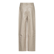 Indlæs billede til gallerivisning CO' COUTURE Posy Barrel Pant Mink
