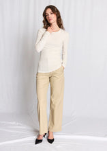 Indlæs billede til gallerivisning BRUUN &amp; STEENGADE Margrethe Regular Fit Top Off White
