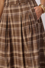 Indlæs billede til gallerivisning CO' COUTURE Dagny Anya Check Pleat Skirt Brown
