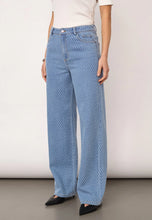 Indlæs billede til gallerivisning CO' COUTURE Anto Denim Pleat Pant Light Denim
