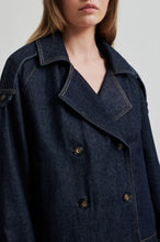 Indlæs billede til gallerivisning SECOND FEMALE Columbus Trench Jacket Dark Blue Denim
