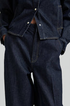 Indlæs billede til gallerivisning SECOND FEMALE Columbus New Denim Trousers Dark Blue Denim
