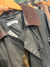 Indlæs billede til gallerivisning HAUTE L'AMITIE Oily Tech Trench Black
