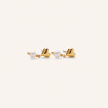 Indlæs billede til gallerivisning PERNILLE CORYDON White Adore Earsticks
