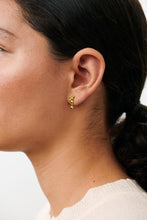 Indlæs billede til gallerivisning PERNILLE CORYDON Pebble Earrings (guld/sølv)
