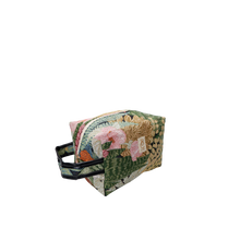 Indlæs billede til gallerivisning BLACK COLOUR Bcnyla Washbag Flower Forest
