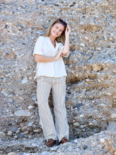 Indlæs billede til gallerivisning BLACK COLOUR Bcmelina Wide Pants Linen Camel Stripe
