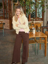 Indlæs billede til gallerivisning BLACK COLOUR Bcsuri Bomber Jacket Light Yellow
