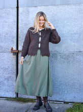 Indlæs billede til gallerivisning BLACK COLOUR Bcbjoerk Frog Knit Cardigan Coffee
