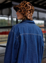 Indlæs billede til gallerivisning BLACK COLOUR Bctrixie Soft Bucket Hat Leo
