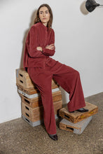 Indlæs billede til gallerivisning PROJECT AJ117 Skye Skjorte Burgundy
