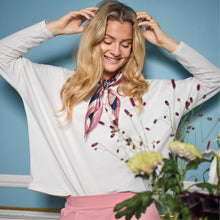 Indlæs billede til gallerivisning BLACK COLOUR Bcmay Loose Ls Blouse Off White
